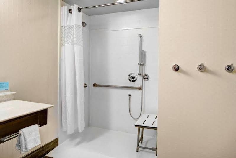 Hampton Inn & Suites By Hilton Atlanta Perimeter ดันวูดดี ภายนอก รูปภาพ